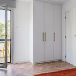 Апартаменти Modern Luxury 2br|park View & Balcony Нікосія